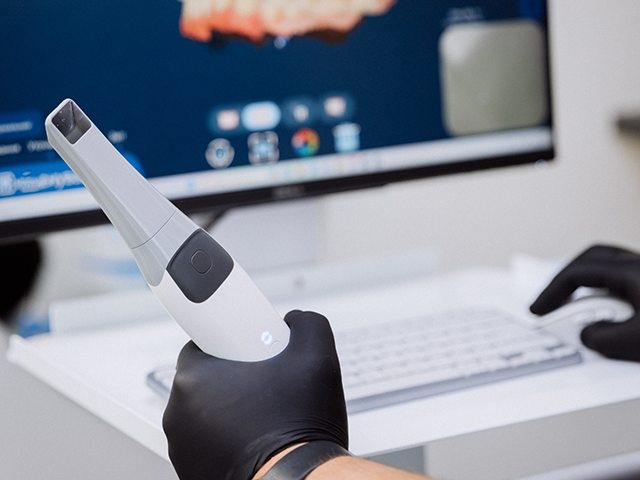 Intraoral camera at Lux Dentistry Alpharetta
